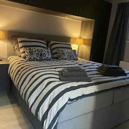 Luxe “saalien” Holiday home *